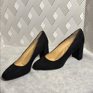 Elegant Black Suede Women's‎ Pumps CL Laundry comfort cushion size 10